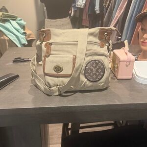 Elegant Beige Crossbody Bag
